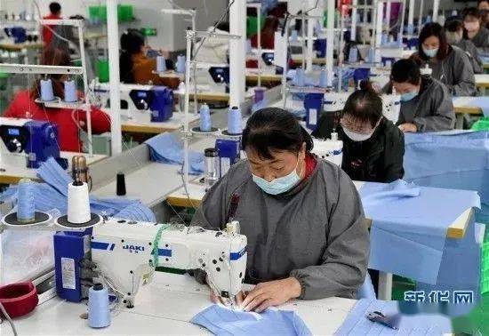社区工厂 耀州搬迁群众的安居乐业新篇章——摄影扩印服务赋能乡村振兴
